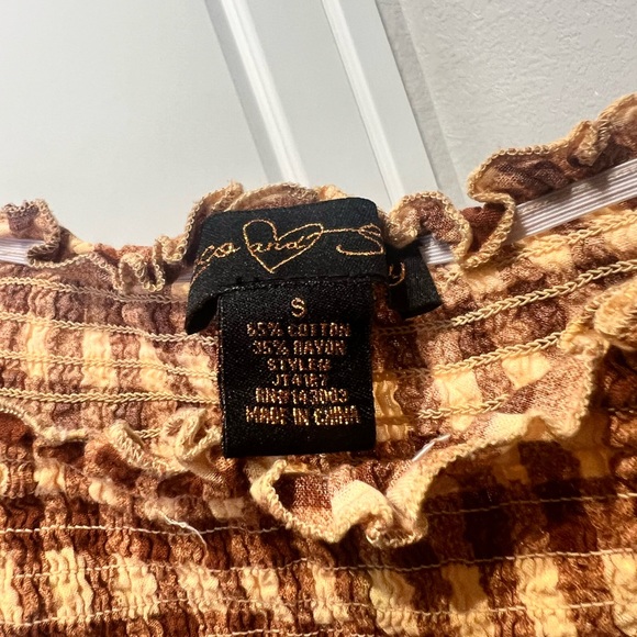 Cute summer/spring Crop Top - Picture 6 of 6